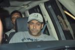 Salman Khan snapped at airport in Mumbai on 24th March 2013 (54).JPG
